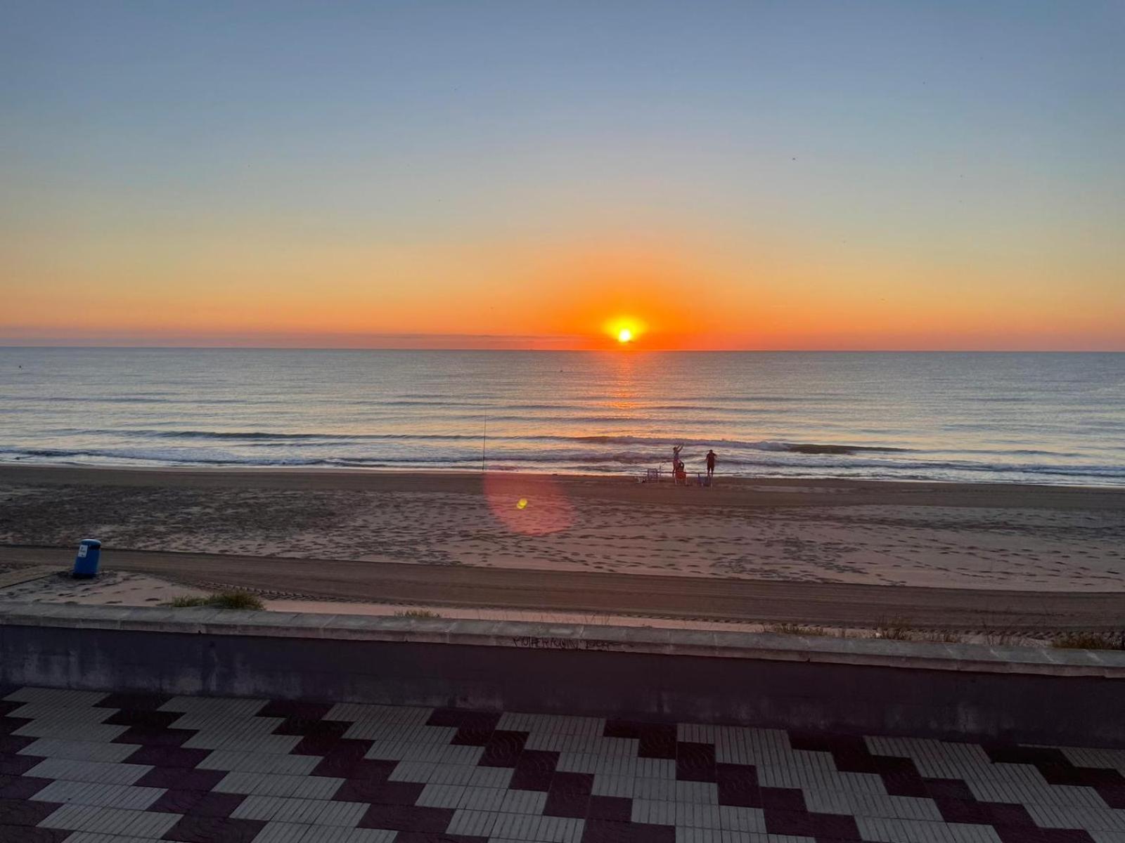 Apartament Frente Al Mar *